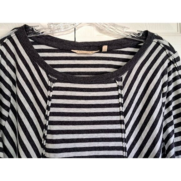 Soft Surroundings Lilo Tunic Top L Gray White Stripe Button Trim 3/4 Sleeve - Picture 5 of 8